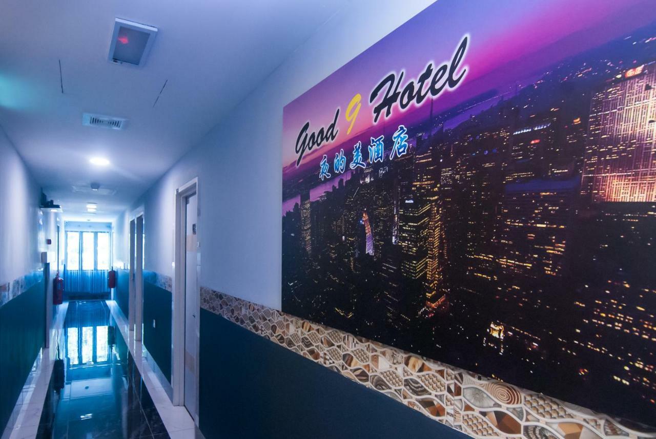 Good 9 Hotel - Bukit Dahlia Джохор Бахру Екстериор снимка